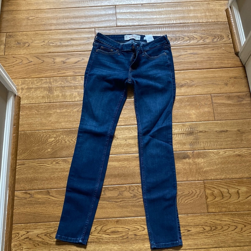 American Eagle Low Rise Skinny Jeans